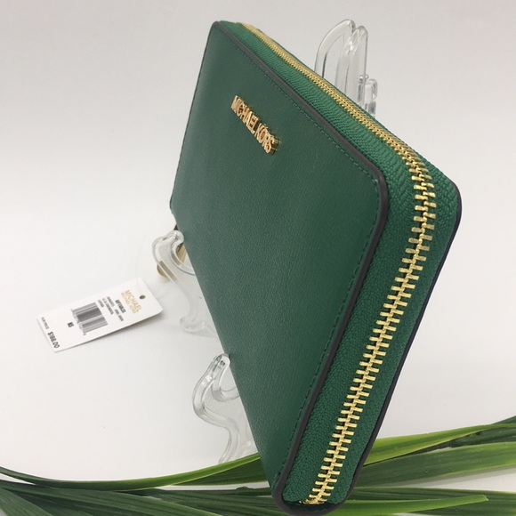 MICHAEL KORS
Leather Continental Wristlet Phone Case Wallet
Fern Green
NWT - Picture 3 of 16